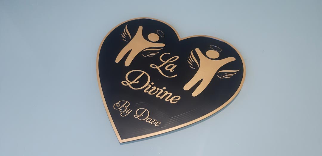 La Divine by Dave