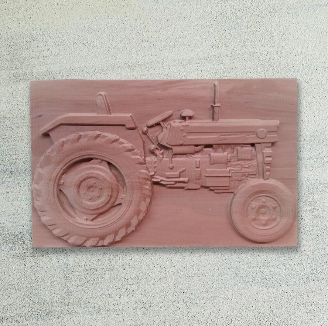 Gravure sur bois massif - Tracteur